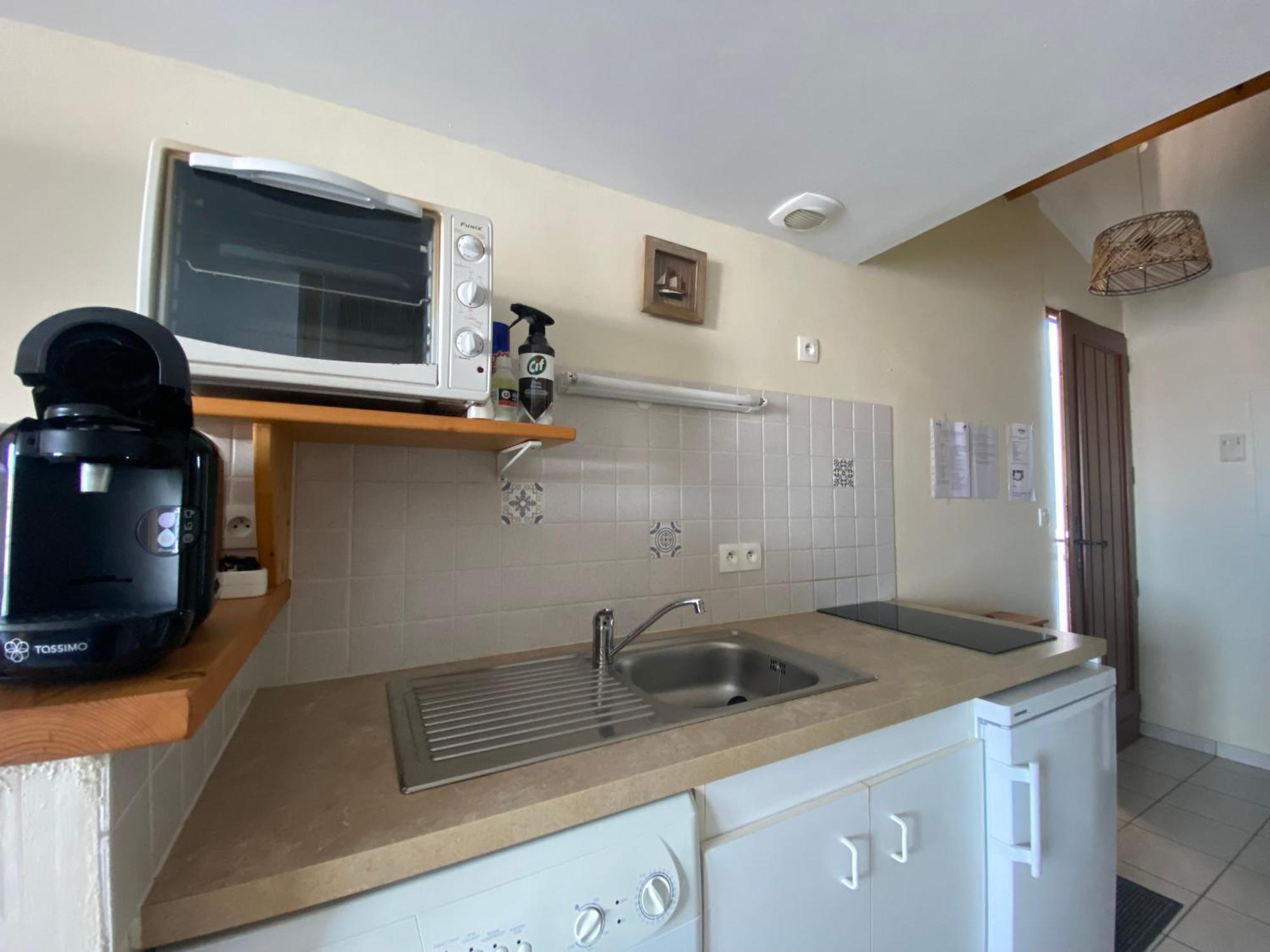 לה-טראנש-סור-מר Appartement 1Er Etage Proche Centre-Ville, Plage Et Commerces, Balcon, Parking, Wifi Inclus - Fr-1-22-171 מראה חיצוני תמונה